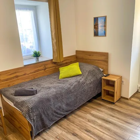 Csorgo Vendeghaz * Felsodobsza